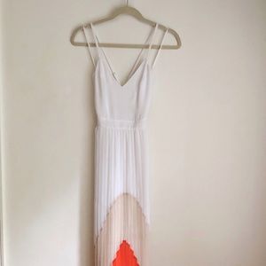 Long pleated Maxi Dress